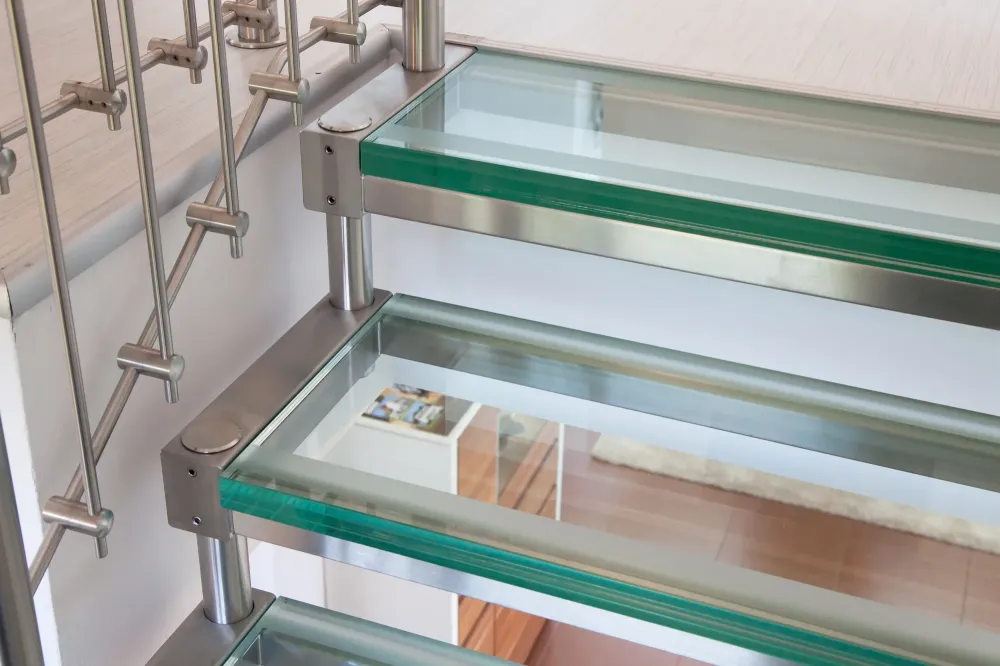 pose-escalier-en-verre